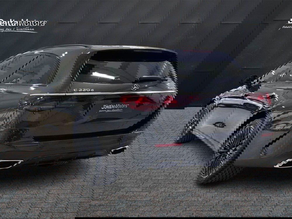 Mercedes-Benz Classe E Station Wagon nuova a Rimini (3)