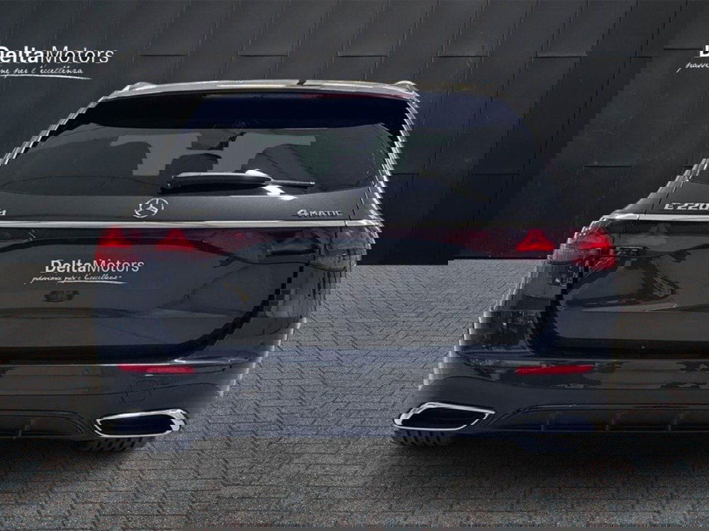 Mercedes-Benz Classe E Station Wagon nuova a Rimini (4)