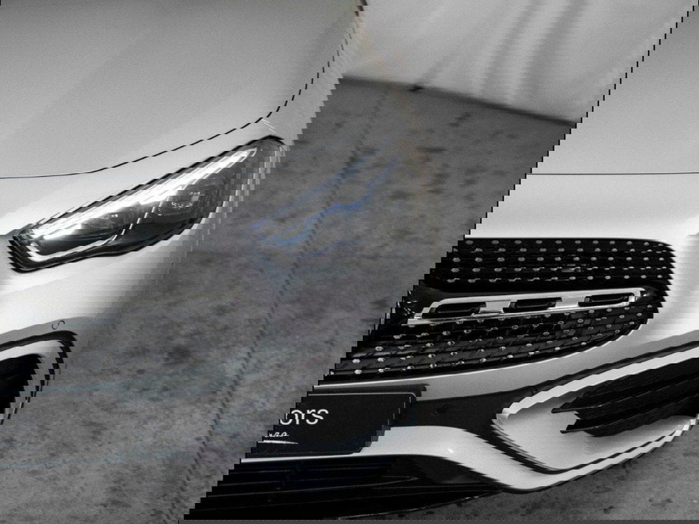 Mercedes-Benz GLA SUV nuova a Macerata (6)