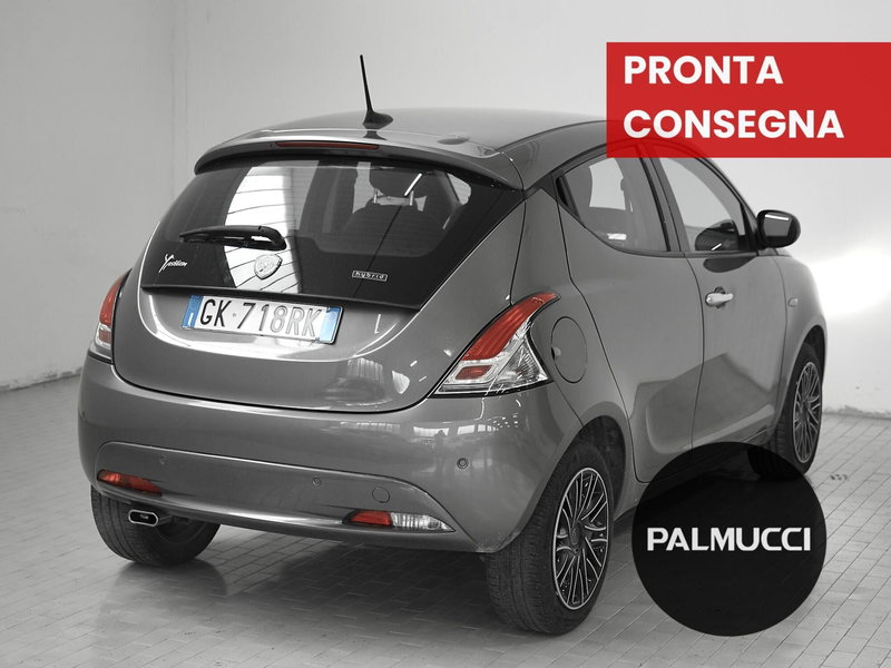 Lancia Ypsilon usata a Prato (2)