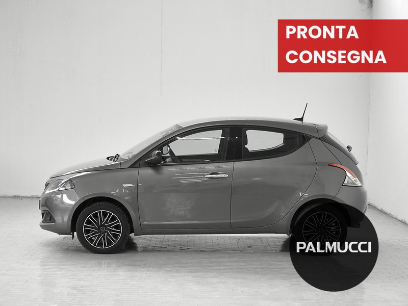 Lancia Ypsilon usata a Prato (3)