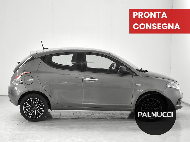Lancia Ypsilon usata a Prato (4)
