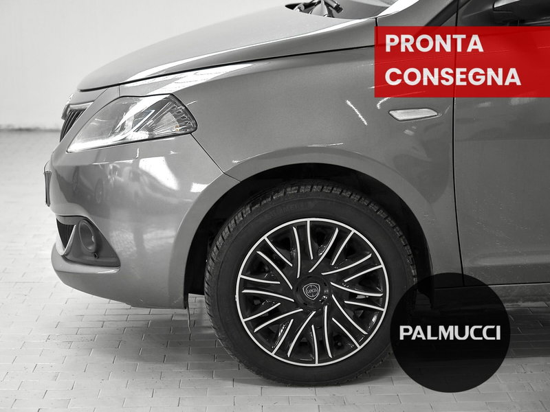 Lancia Ypsilon usata a Prato (5)