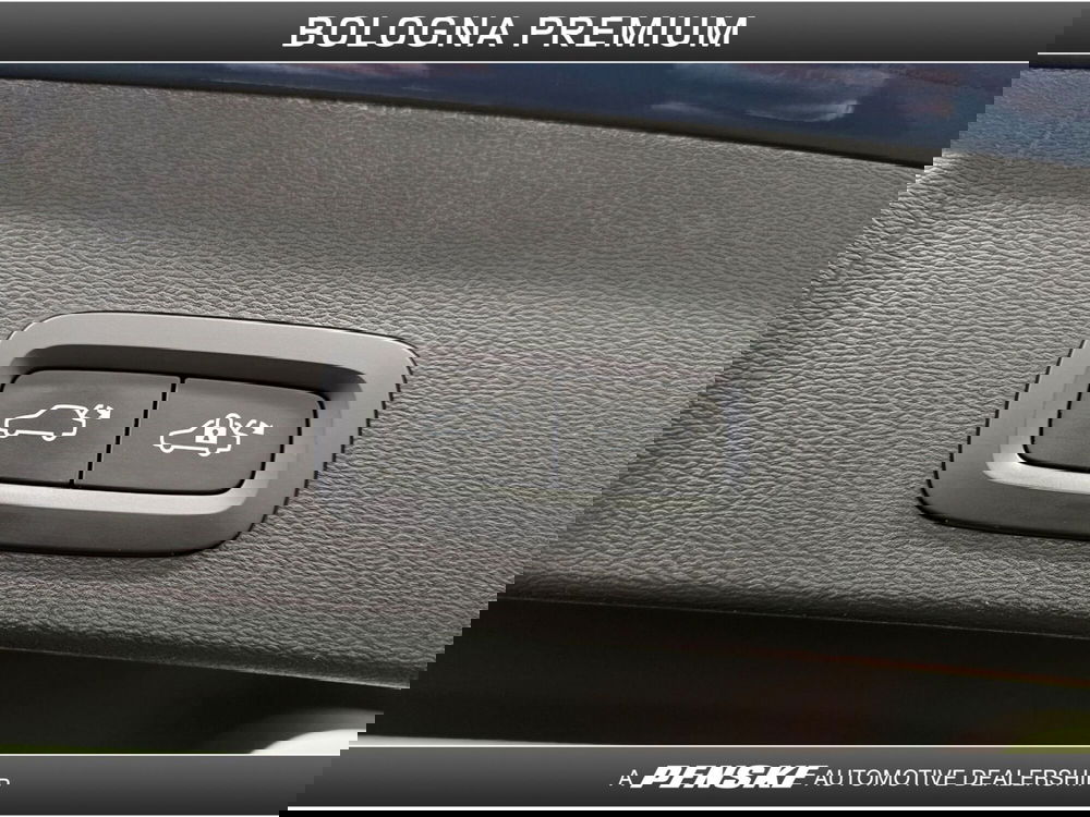 Volvo XC40 usata a Bologna (12)