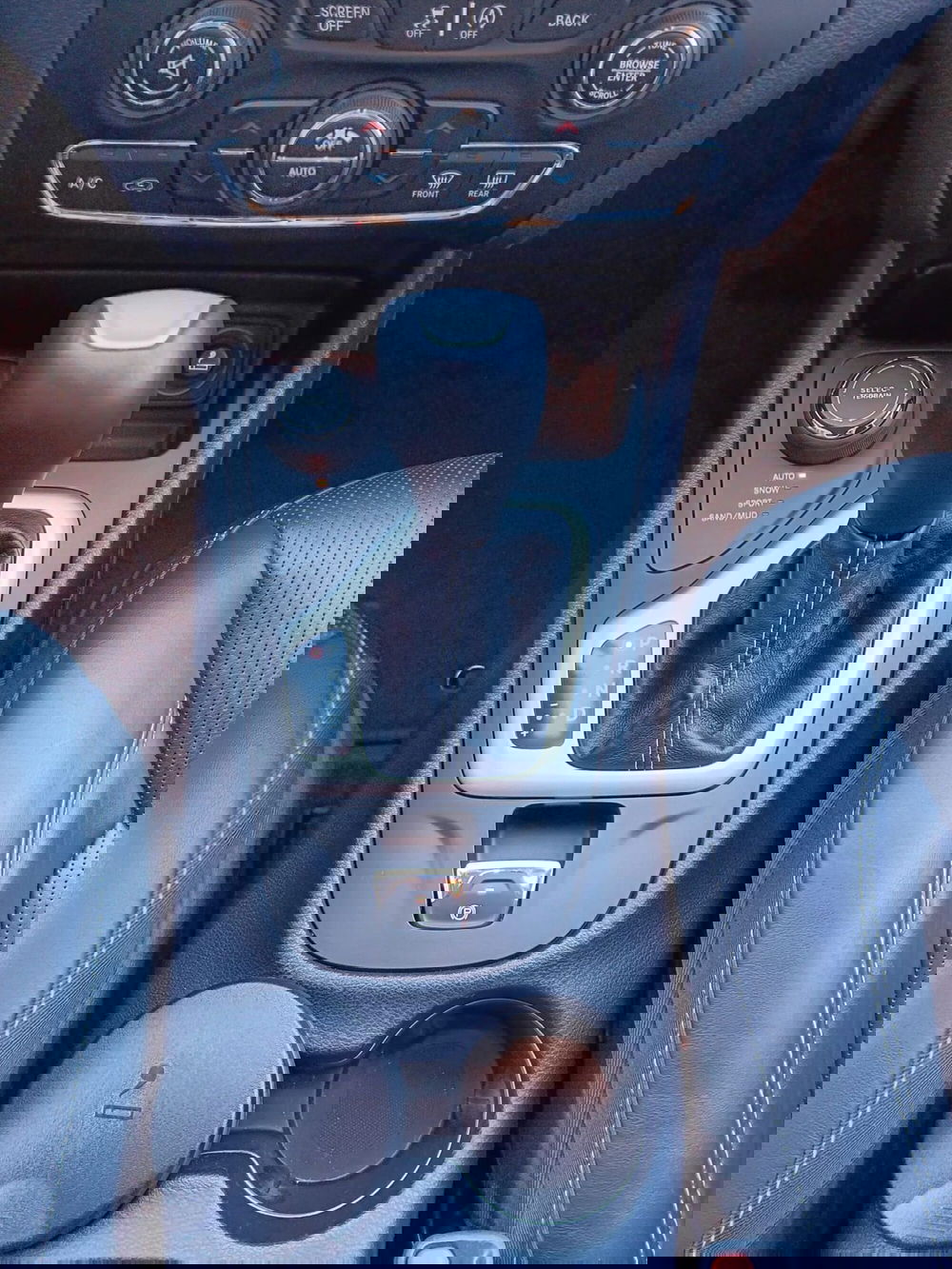 Jeep Cherokee usata a Asti (17)