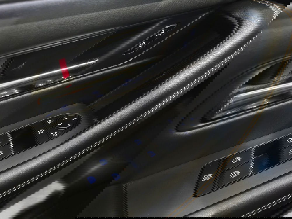 Mazda CX-60 usata a Vercelli (16)