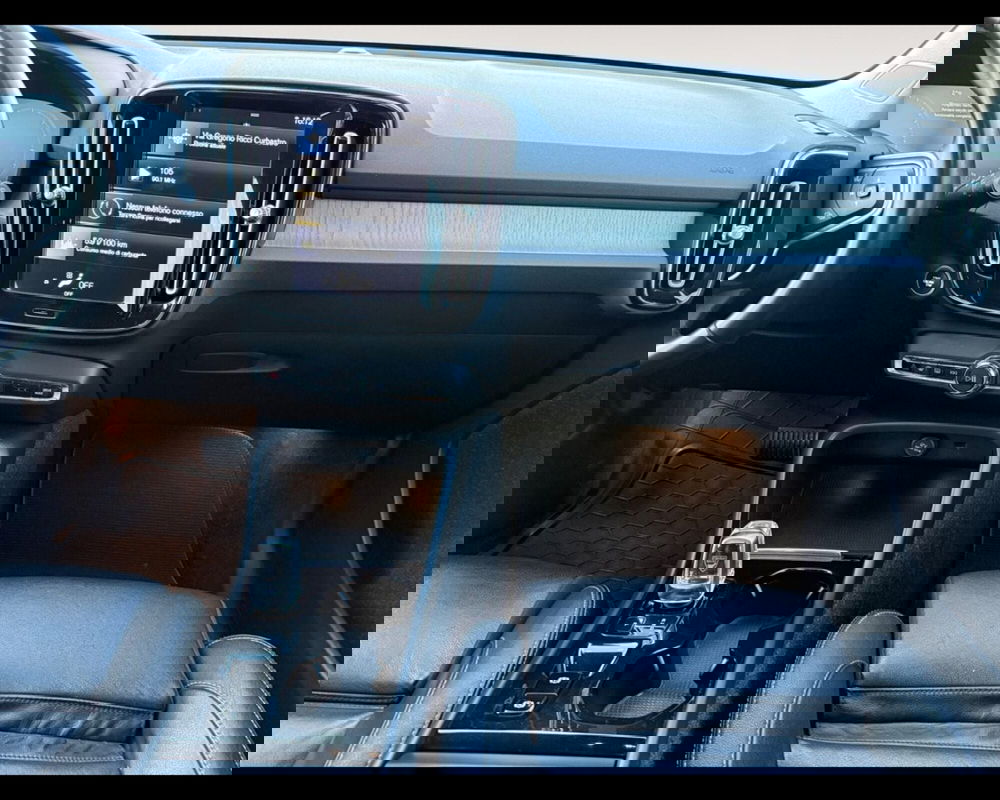 Volvo XC40 usata a Bologna (11)