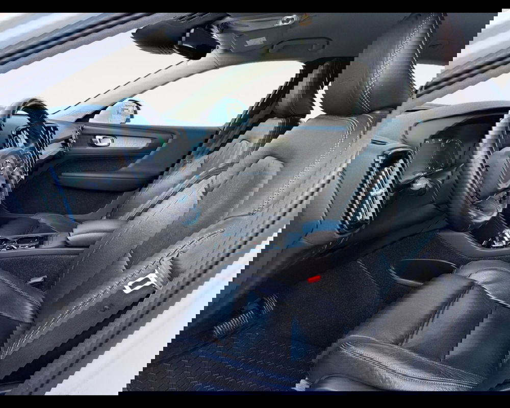 Volvo XC40 usata a Bologna (9)