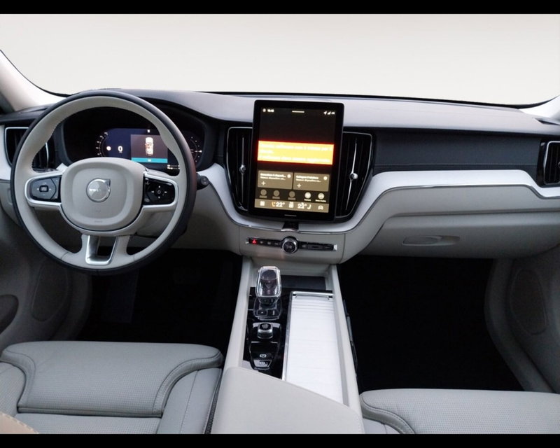 Volvo XC60 nuova a Bologna (11)