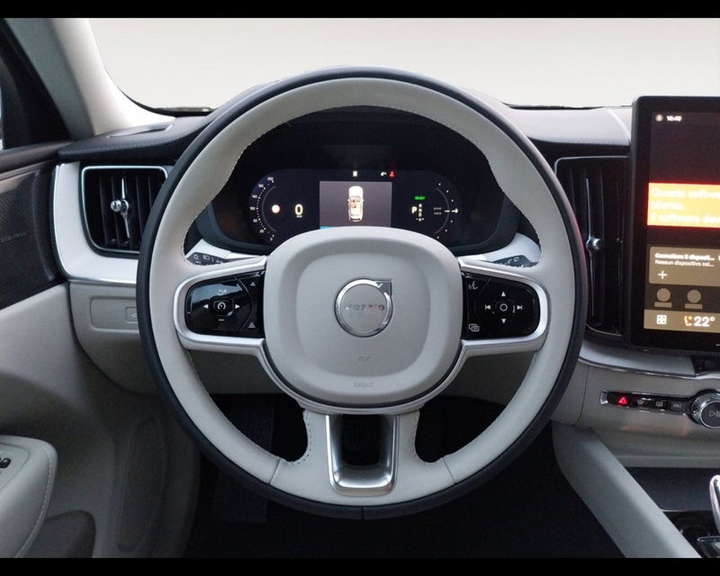 Volvo XC60 nuova a Bologna (13)