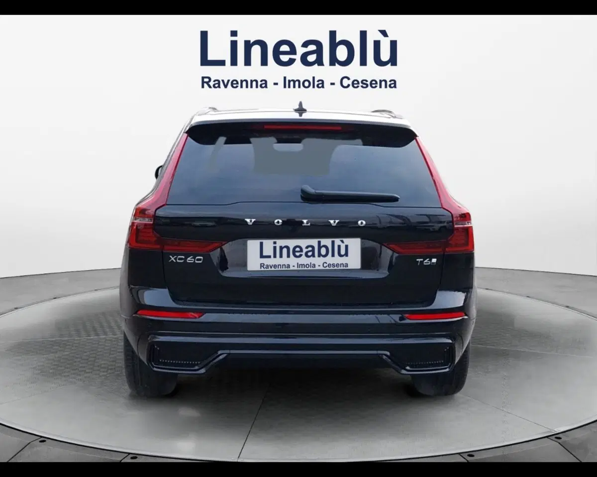 Volvo XC60 nuova a Bologna (4)