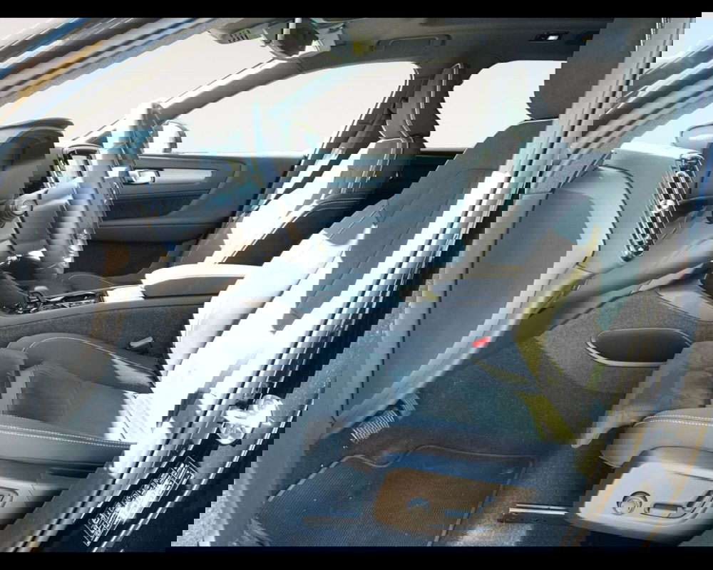 Volvo XC40 nuova a Ravenna (12)