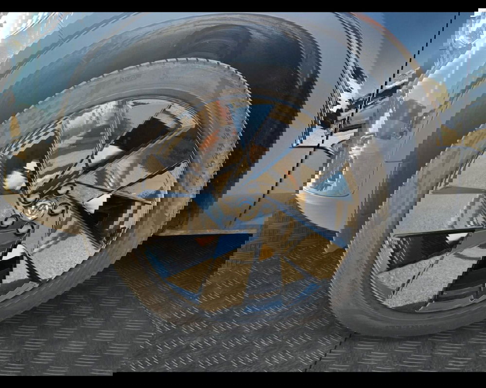 Volvo XC40 nuova a Ravenna (15)