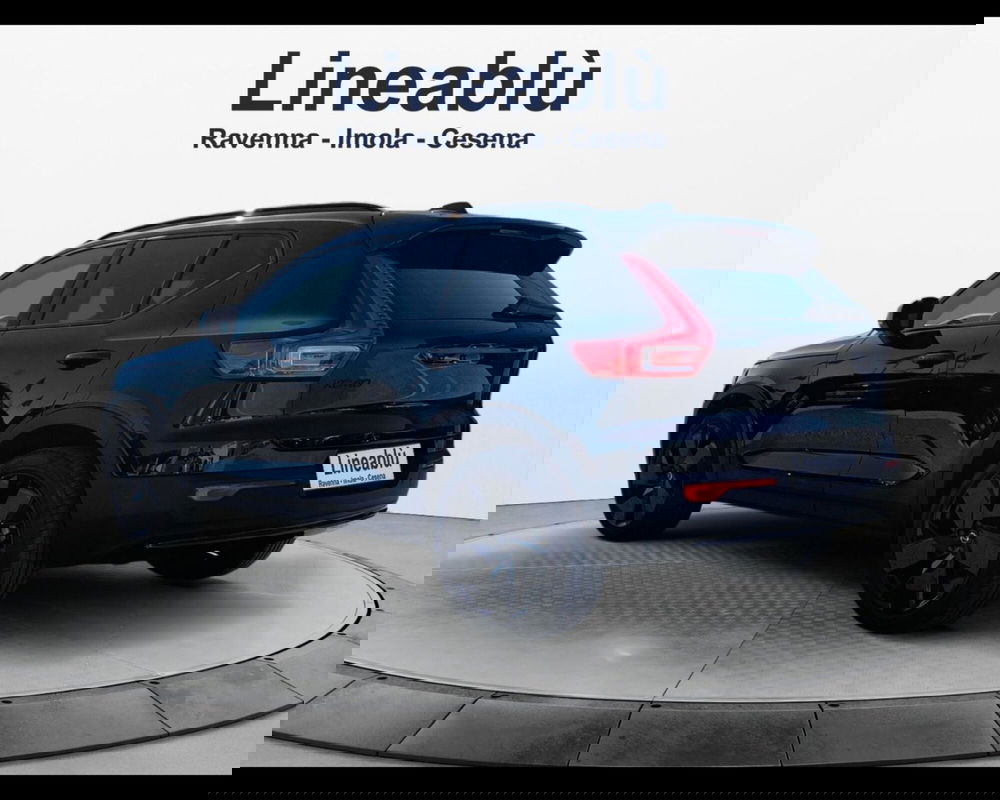 Volvo XC40 nuova a Ravenna (7)