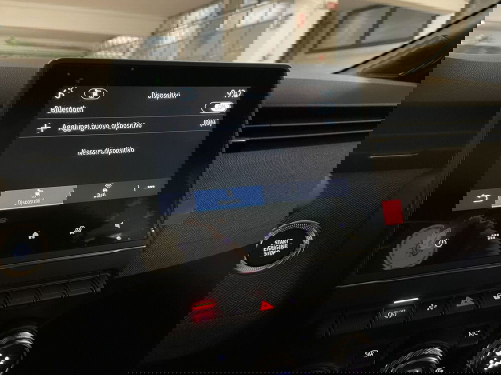 Renault Clio nuova a Milano (10)