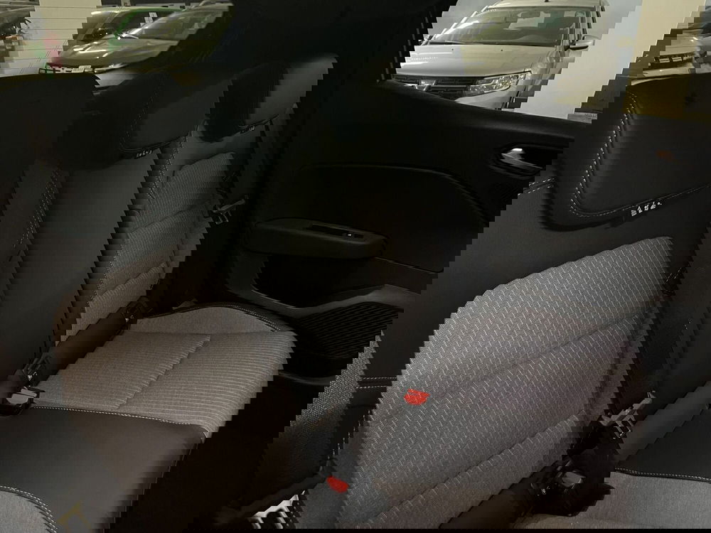 Renault Clio nuova a Milano (14)