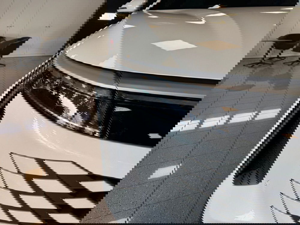 Omoda Omoda 9 SHS-P nuova a Milano (13)