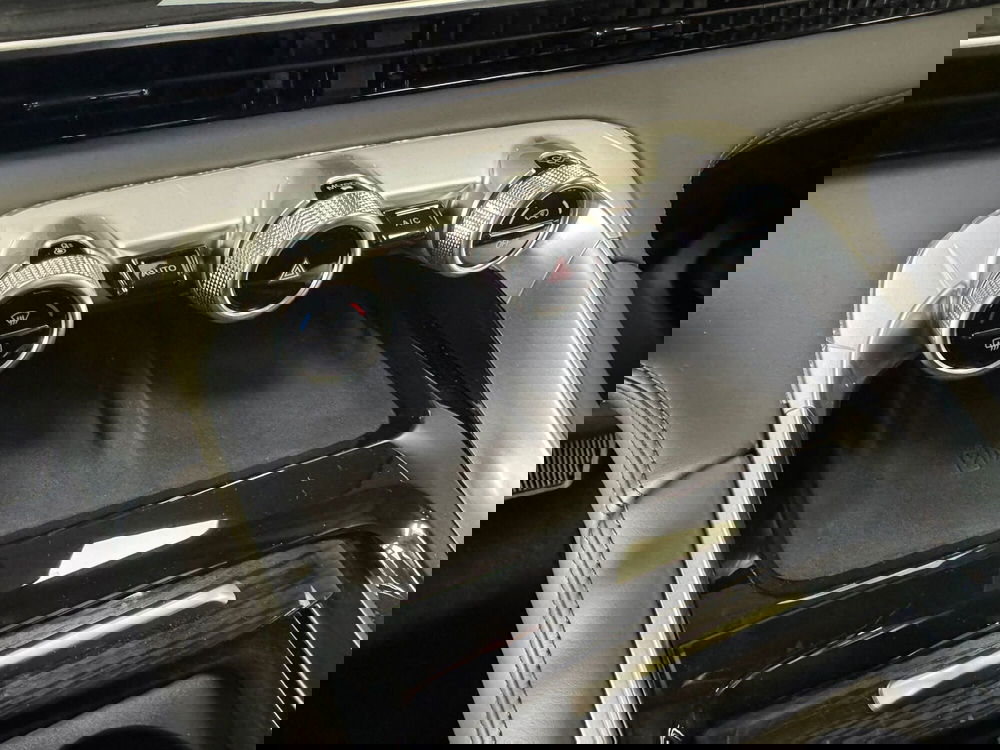 Omoda Omoda 9 SHS-P nuova a Monza e Brianza (17)