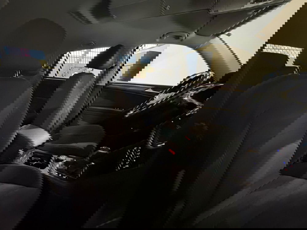 Volkswagen Tiguan usata a Milano (12)