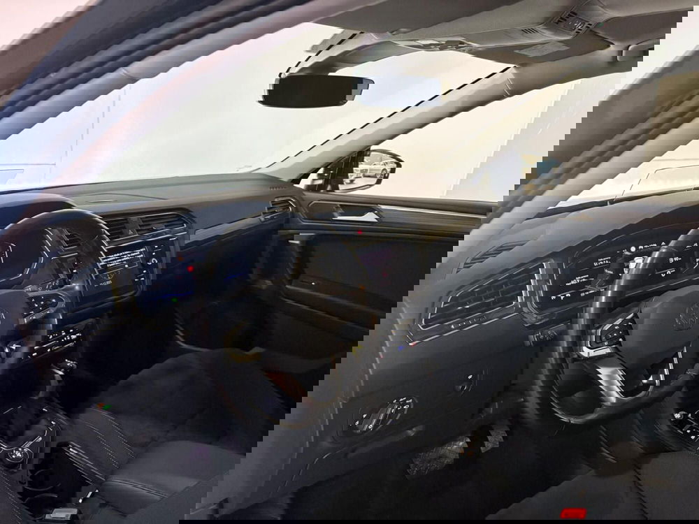 Volkswagen Tiguan usata a Milano (9)