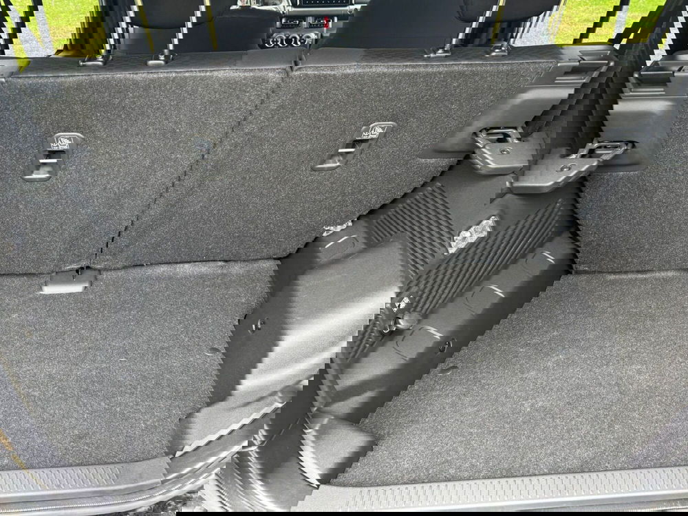 Suzuki Jimny nuova a Salerno (13)