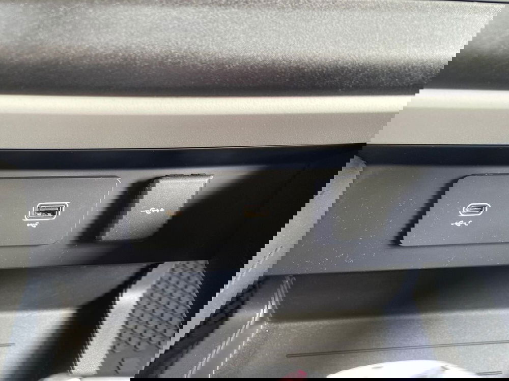 Land Rover Defender usata a Firenze (19)