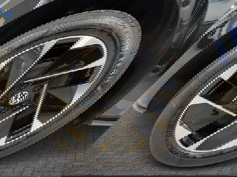 Volkswagen ID.3 nuova a Prato (6)