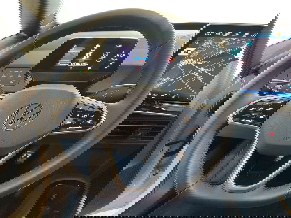 Volkswagen ID.3 nuova a Pistoia (11)