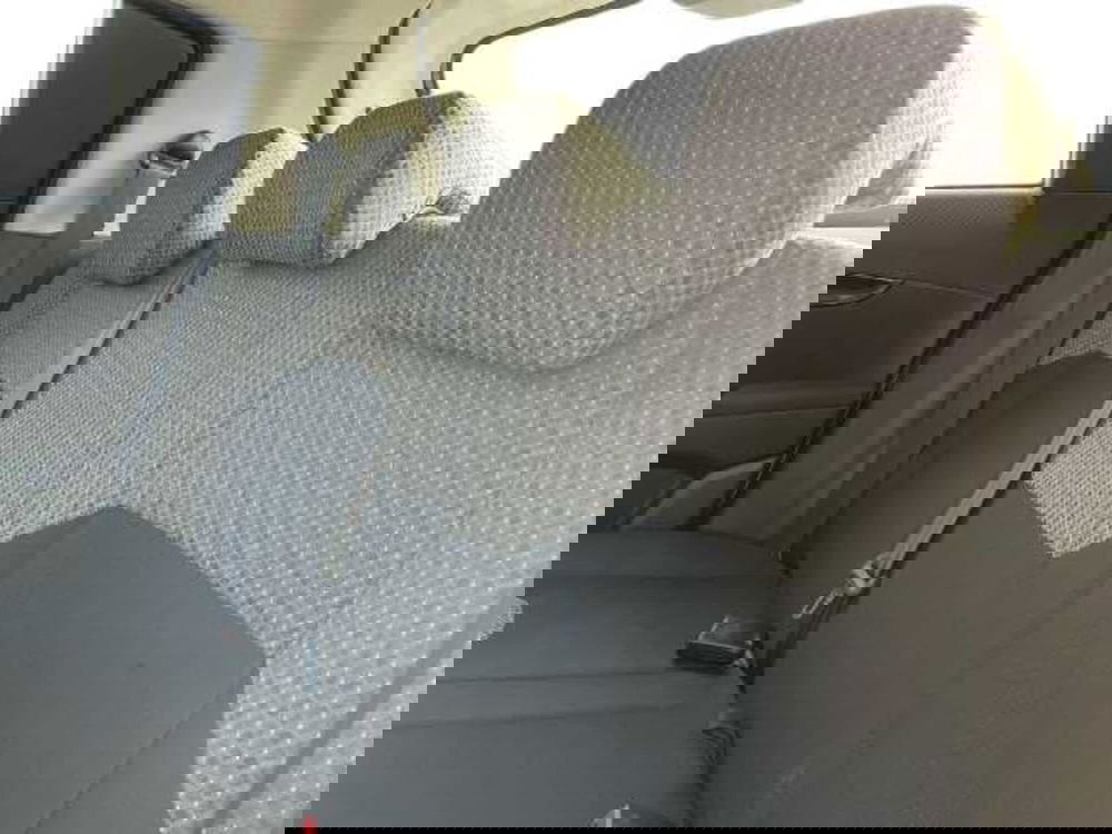 Mahindra KUV100 usata a Pistoia (12)