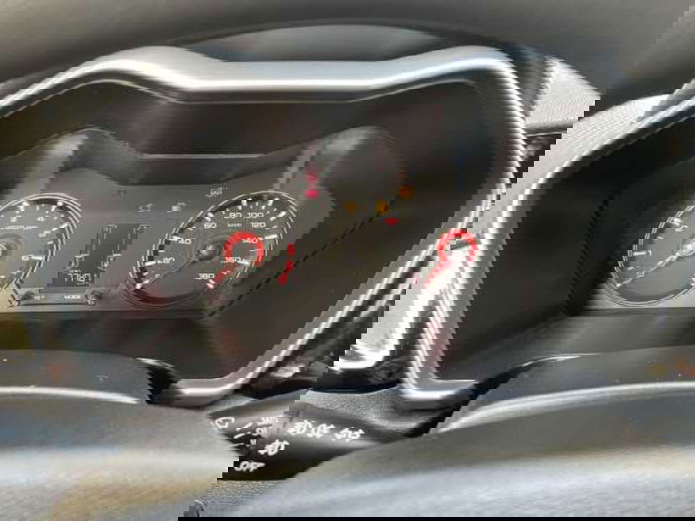 Mahindra KUV100 usata a Pistoia (13)