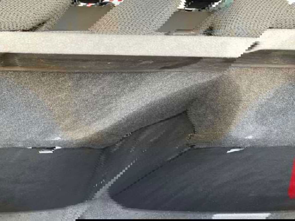 Mahindra KUV100 usata a Pistoia (8)