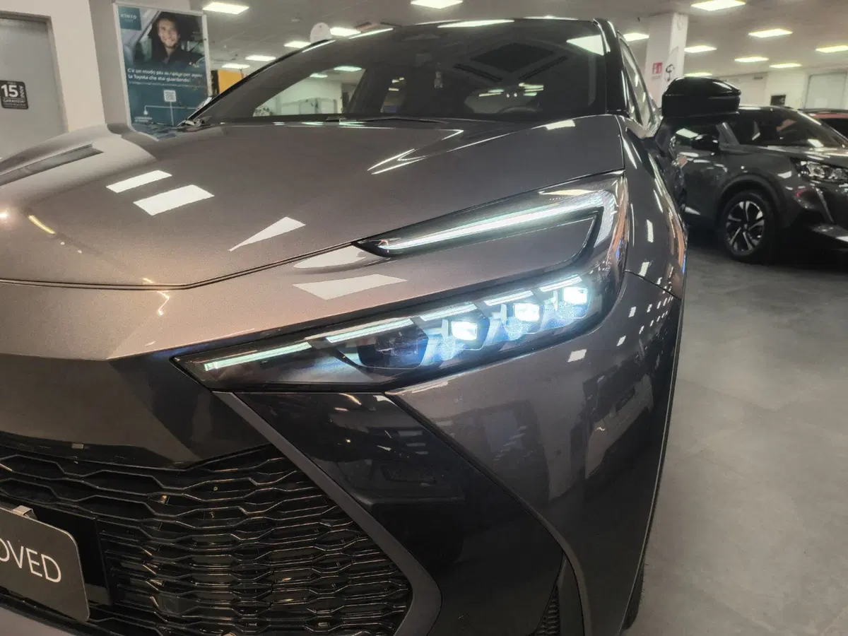 Toyota Toyota C-HR usata a Catanzaro (9)