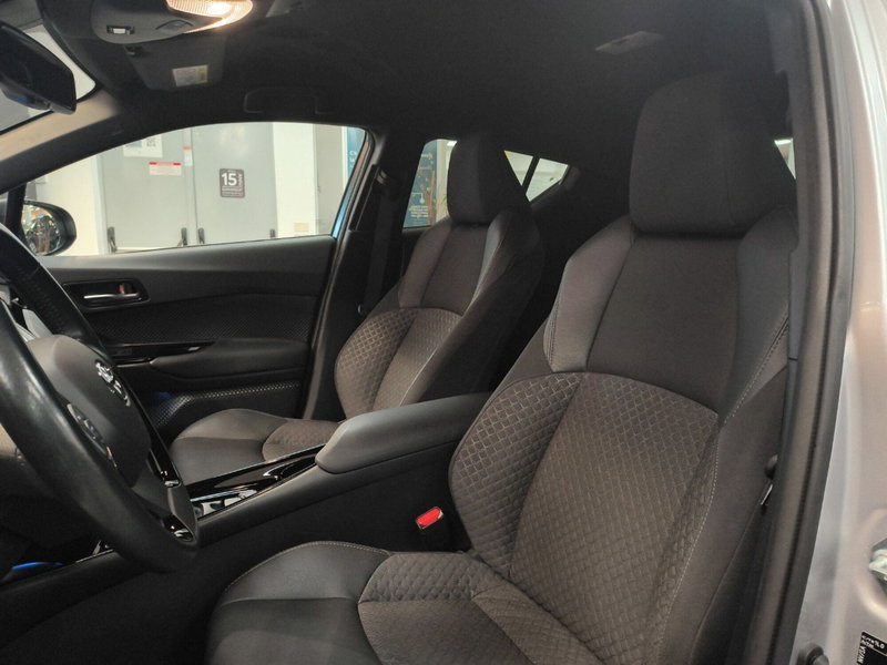 Toyota Toyota C-HR usata a Catanzaro (17)