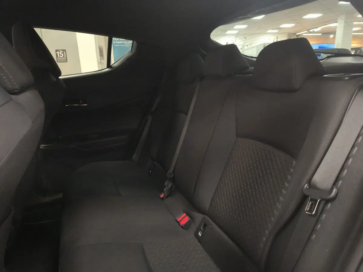 Toyota Toyota C-HR usata a Catanzaro (19)