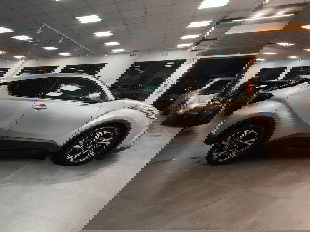 Toyota Toyota C-HR usata a Catanzaro (7)