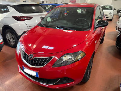 Lancia Ypsilon 1.0 FireFly 5 porte S&amp;S Hybrid Silver Plus del 2022 usata a Altopascio