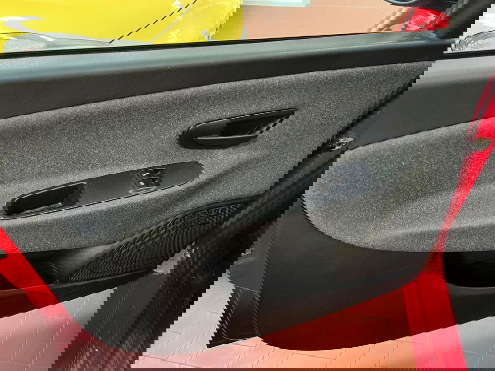 Lancia Ypsilon usata a Lucca (10)