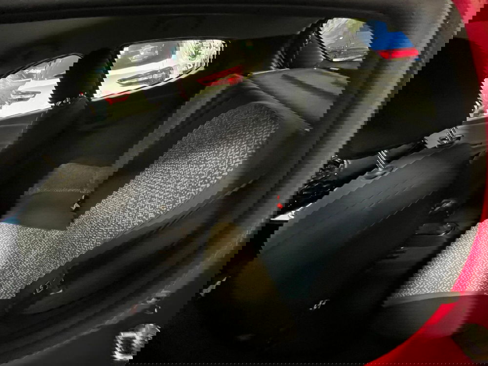 Lancia Ypsilon usata a Lucca (13)