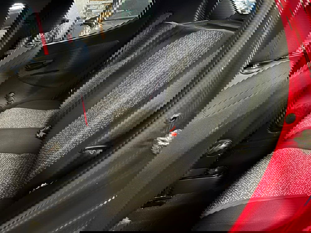 Lancia Ypsilon usata a Lucca (13)