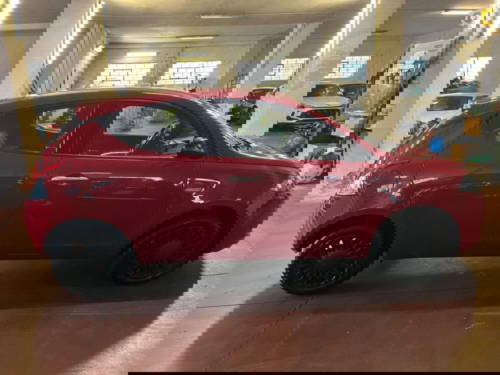 Lancia Ypsilon usata a Lucca (4)