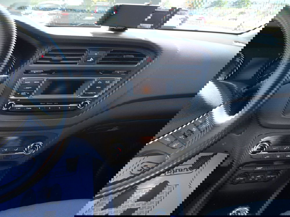 Hyundai i20 usata a Lucca (10)