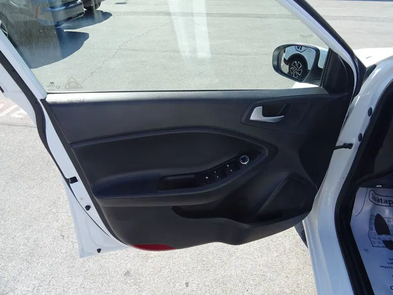 Hyundai i20 usata a Lucca (7)