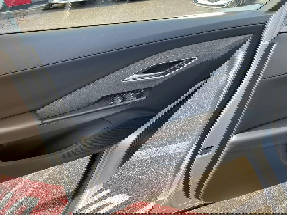 Mg ZS nuova a Lucca (9)