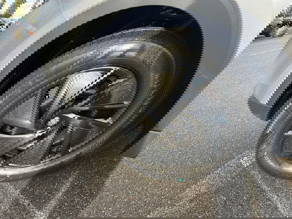 Mg ZS nuova a Lucca (8)