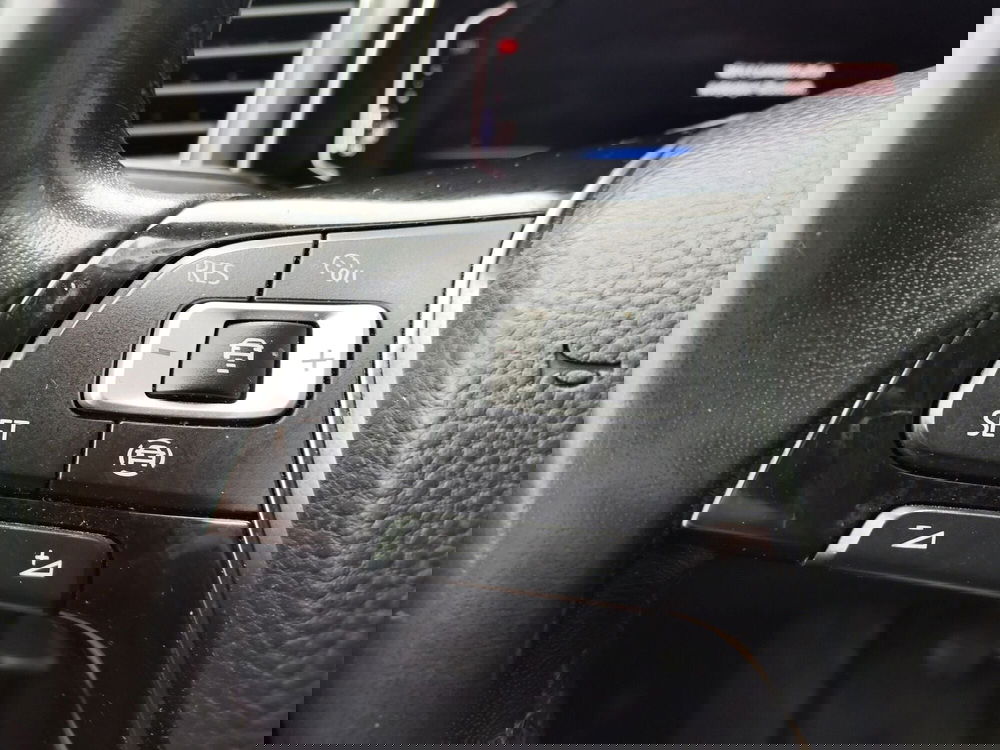 Volkswagen T-Roc usata a Modena (13)