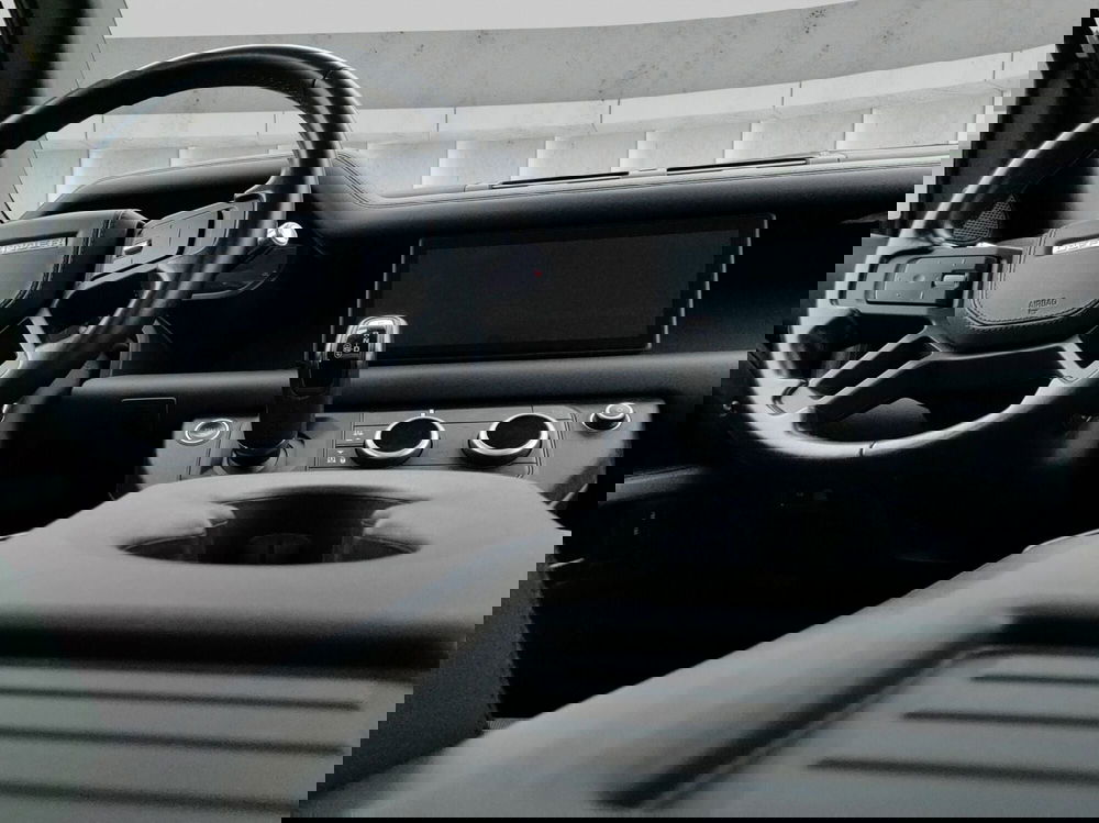 Land Rover Defender usata a Lecco (11)