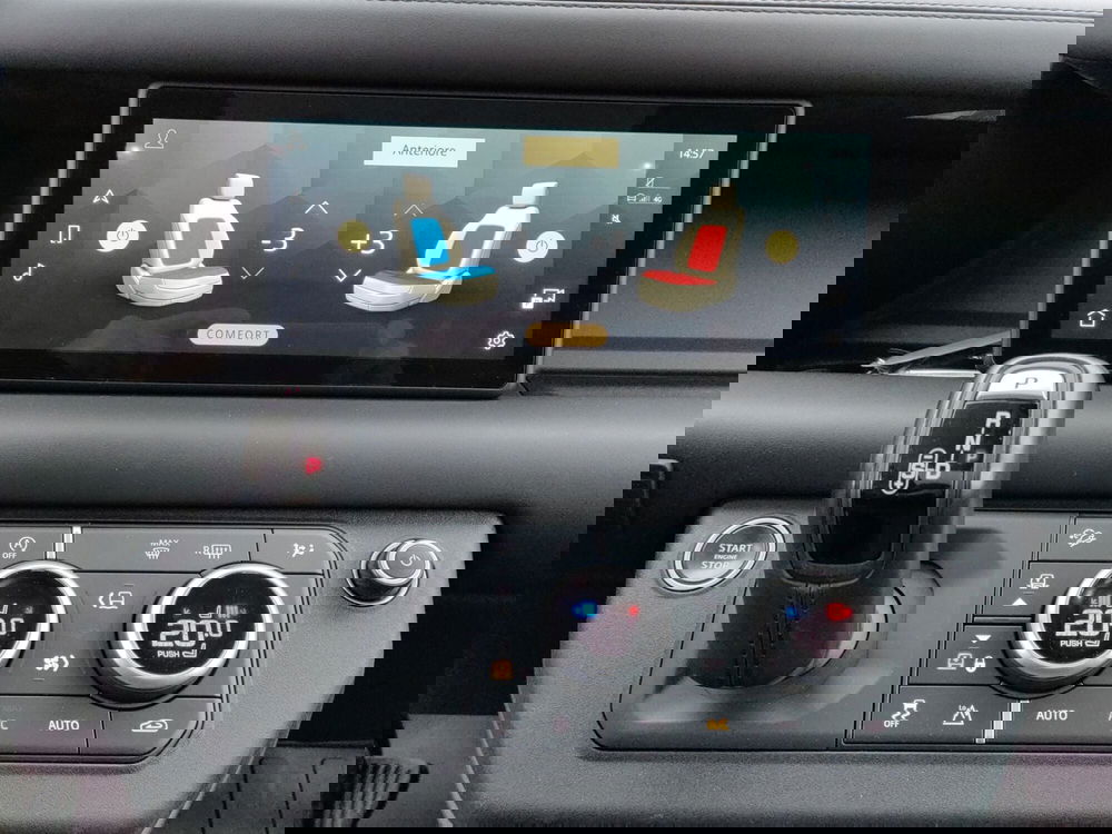 Land Rover Defender usata a Lecco (19)