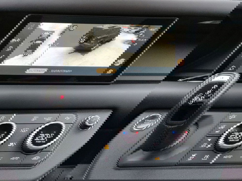 Land Rover Defender usata a Lecco (20)