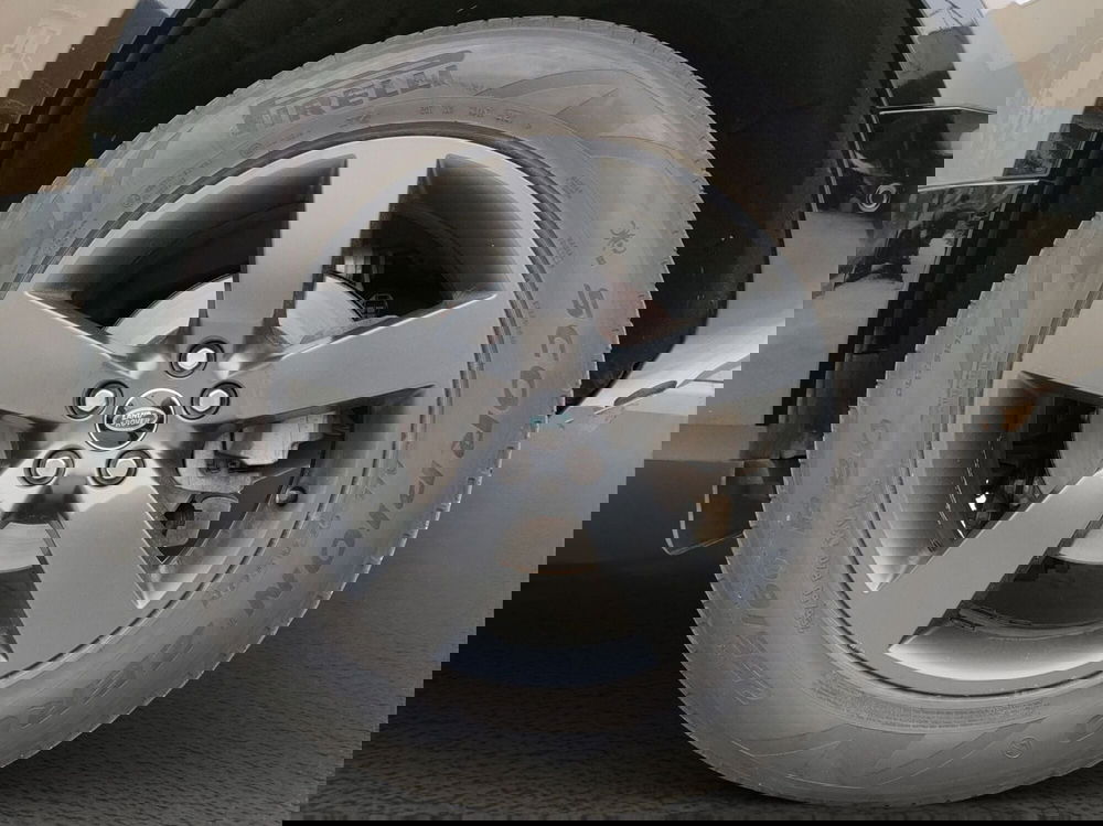 Land Rover Defender usata a Lecco (9)