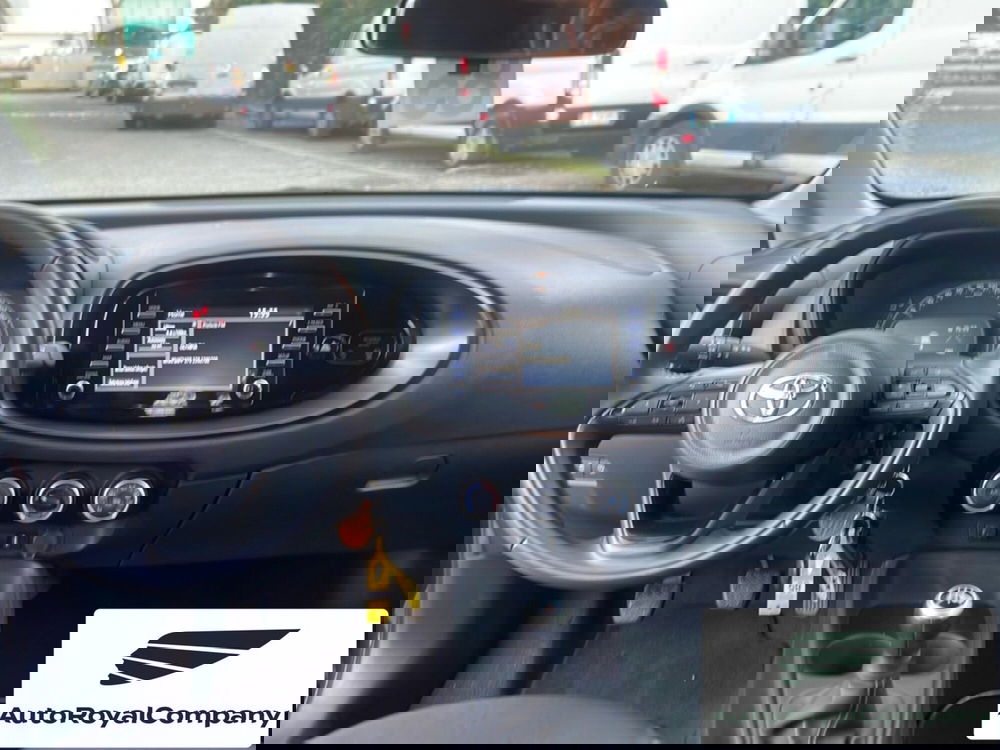 Toyota Aygo X nuova a Roma (11)